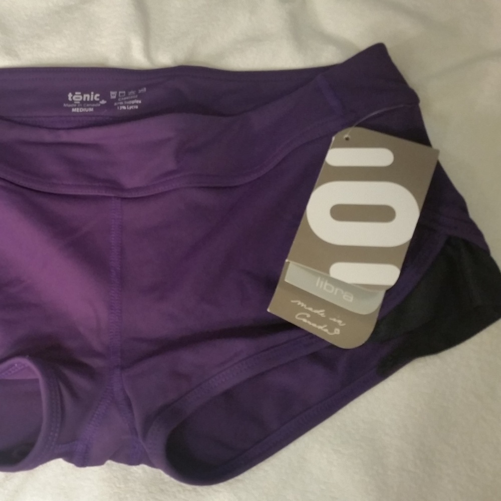 Tonic Hot Yoga / Workout Shorts M